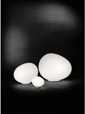 Foscarini Gregg Tavolo Piccola white (in the middle)