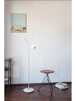 Serien Lighting Poppy Floor 1 arm beige arm, ceramic shade and cream lacquered base